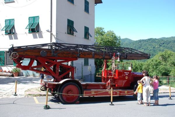 Raduno Veicoli d'Epoca Rovegno 2007 — foto 5